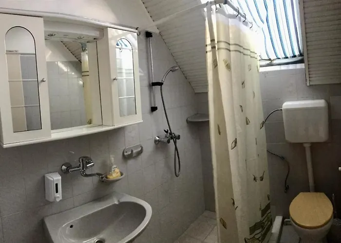 Mathias Haz Bed & Breakfast Magyarhertelend